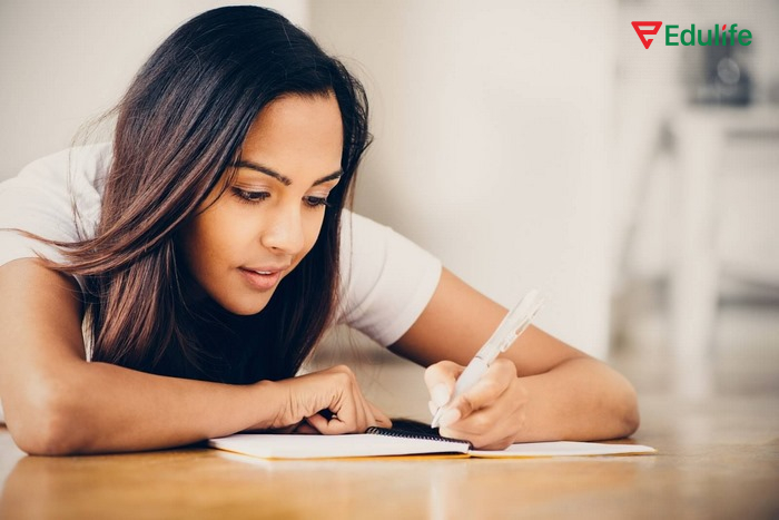 Mỗi vế của câu ghép cần phải đầy đủ chủ ngữ và động từ