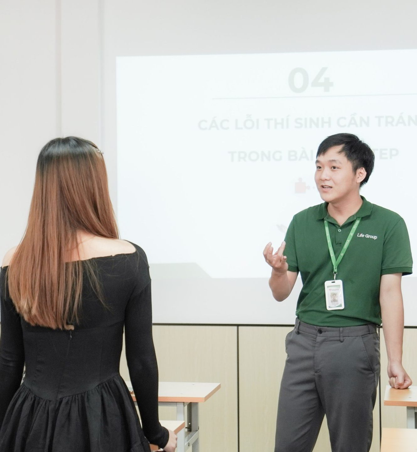 Mô hình lớp học 4:1<br>Độc Quyền